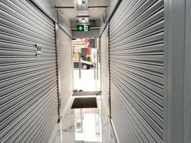 Commercial for rent in London Borough of Ealing, Greater London