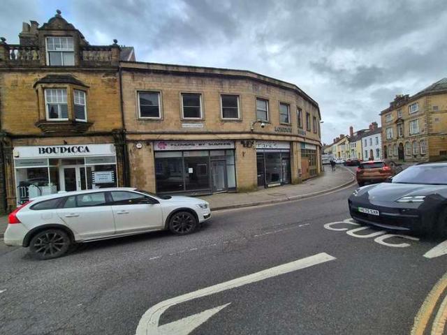 Commercial for rent in Broadshard, Somerset