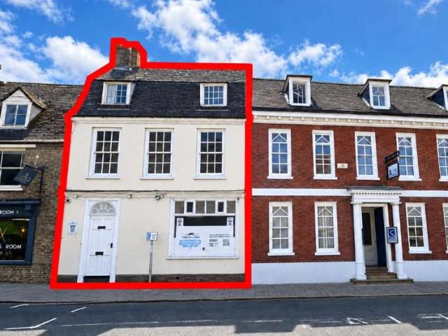 Commercial for sale in Huntingdon