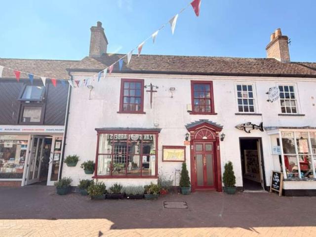 Commercial for sale in Hythe and Dibden, Ashurst Bridge