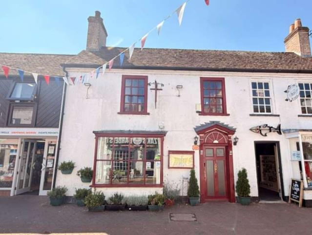 Commercial for sale in Hythe and Dibden, Ashurst Bridge