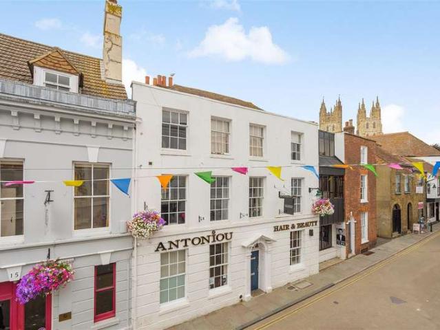 Commercial for sale in The King's Mile, The Bridge