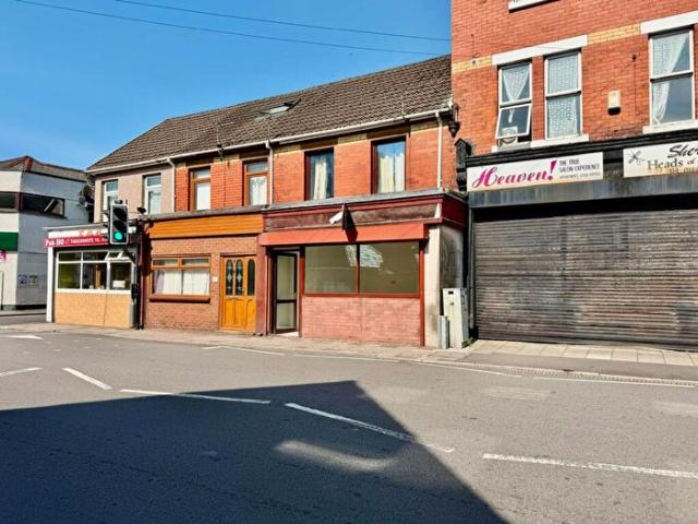 Apartment for rent in Troed-y-rhiw, Troedyrhiw