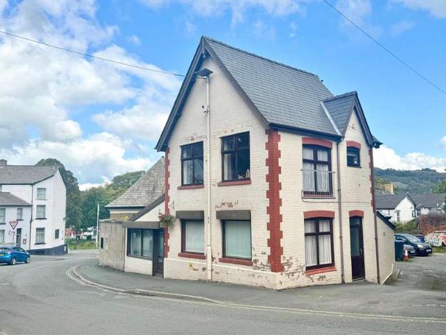 Commercial for sale in Builth Wells, Wales