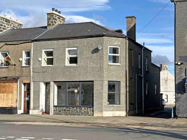 Commercial for sale in Porthmadog