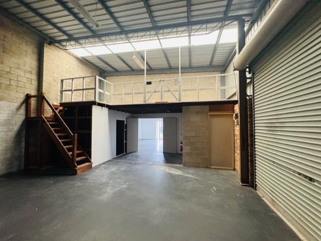 Warehouse for rent in Yamba, New South Wales