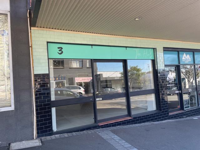Retail for rent in Wollongong West, New South Wales