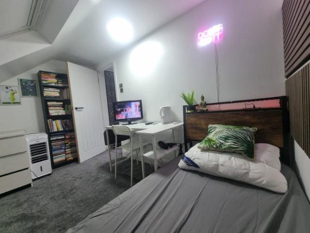 Room for rent in Harold Wood, Greater London