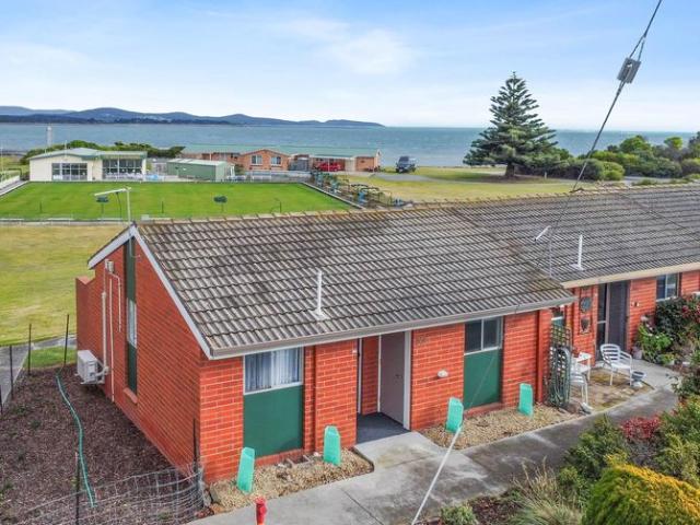 Apartment for sale in Low Head, Tasmania