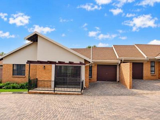 Townhouse for sale in Bloemfontein, Mangaung Metropolitan Municipality