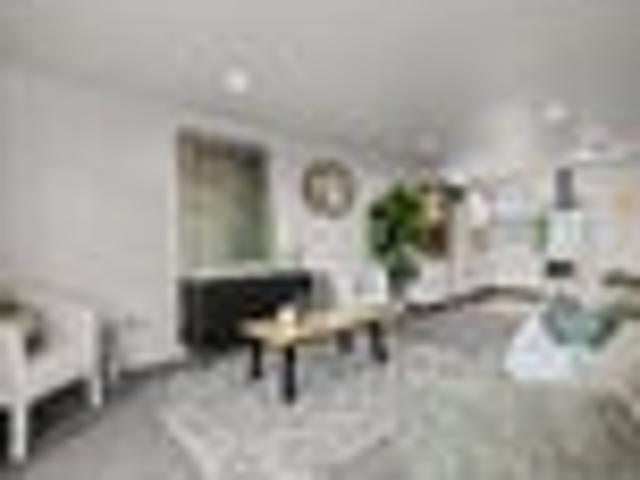 Townhouse for sale in Heathcote, Canterbury
