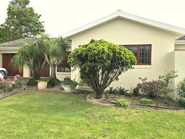 House for rent in Noorder-Paarl, Drakenstein Local Municipality