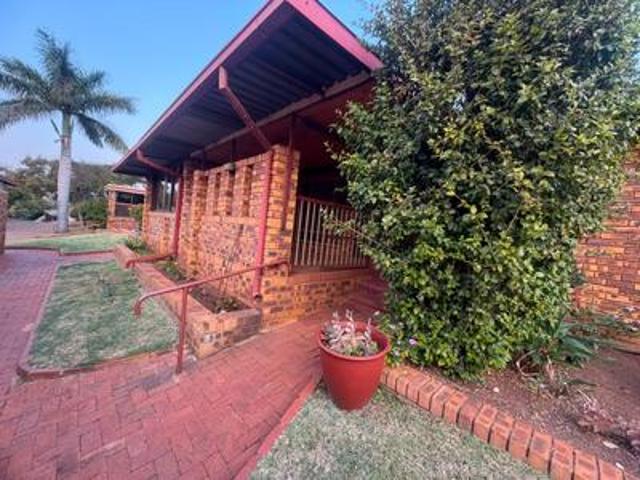 Townhouse for sale in Akasia, Gauteng
