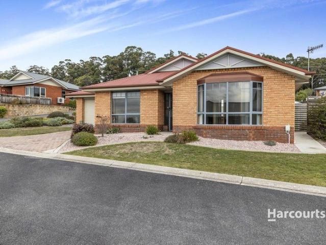 Apartment for sale in Somerset, Tasmania