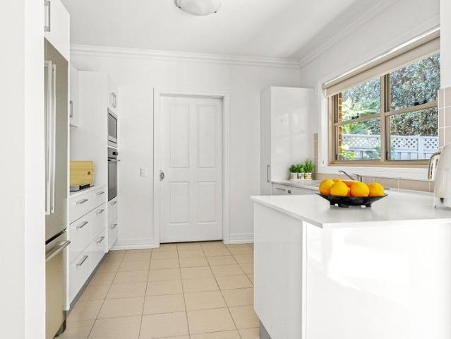 House for sale in Berry