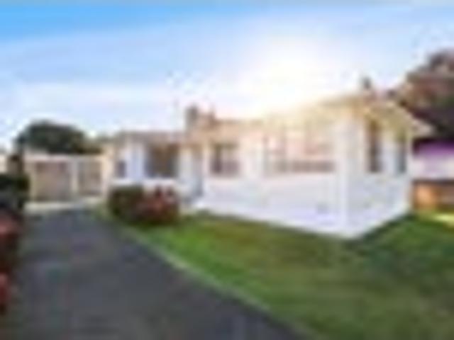 House for sale in Papakura