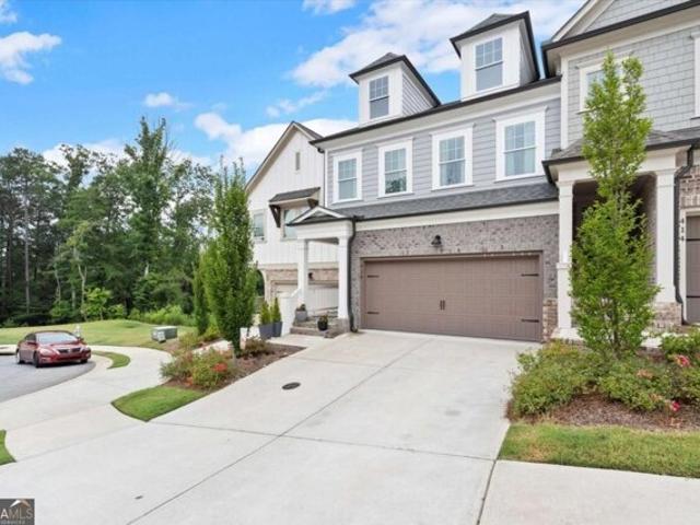 House for sale in Canton