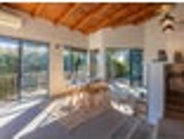 House for sale in Omiha, Oroua County