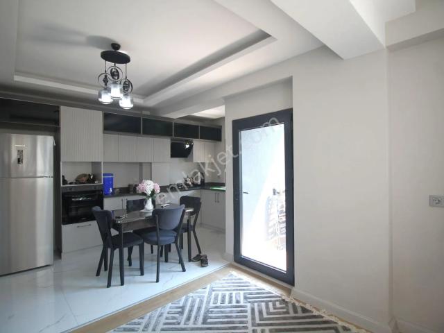 Yenişehir, Mersin içerisinde satılık mülk