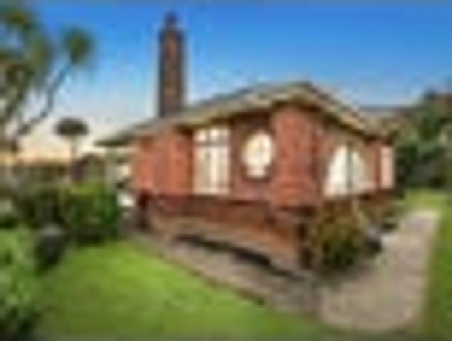 House for sale in Otakou