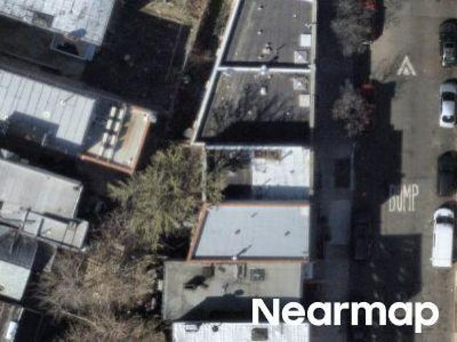 House for sale in The Bronx, Arverne