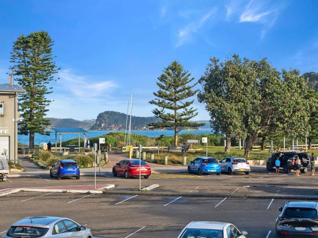 Townhouse for sale in Umina Beach, New South Wales
