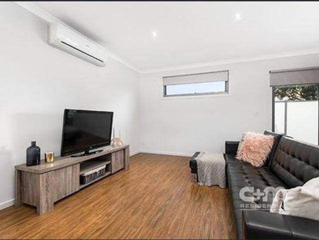 Townhouse for rent in Camerons Creek, Victoria