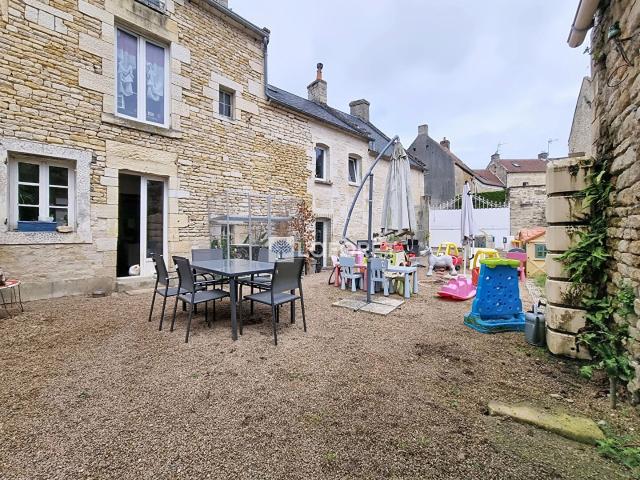 Maison vente à Caen, Reviers