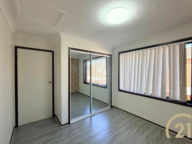 Townhouse for rent in Sydney, New South Wales