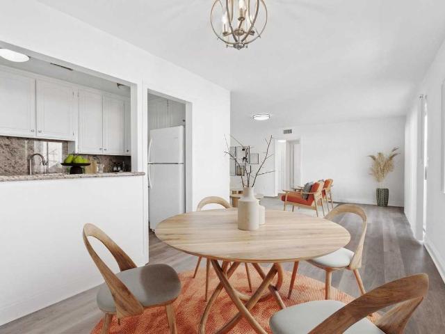 Apartment for rent in Canoga Park, California