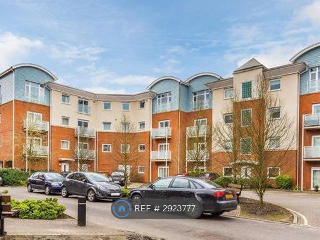Apartment for rent in Red Hill, Surrey