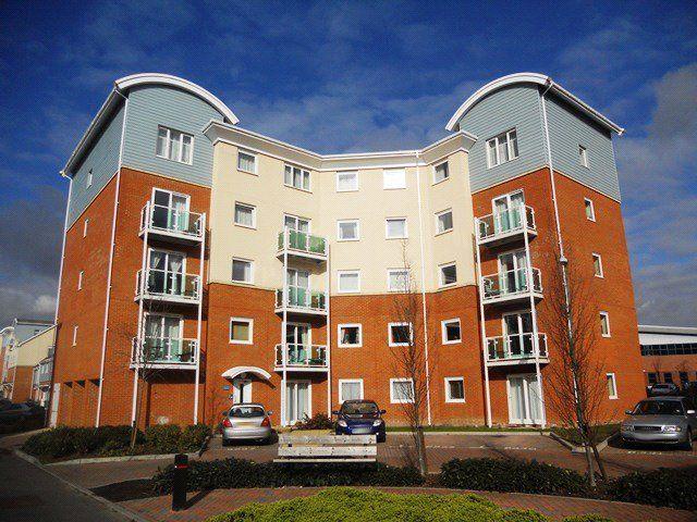 Apartment for rent in Redhill, Reigate and Banstead