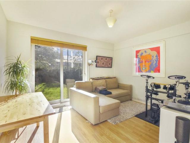 Apartment for rent in London Borough of Tower Hamlets, Greater London