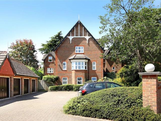 Apartment for rent in Beaconsfield, Knotty Green