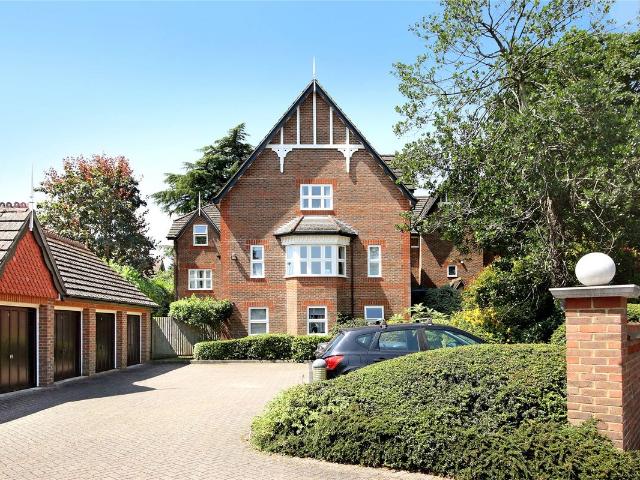 Apartment for rent in Beaconsfield, Knotty Green