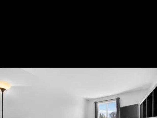 Apartment for rent in Charlemagne, Quebec