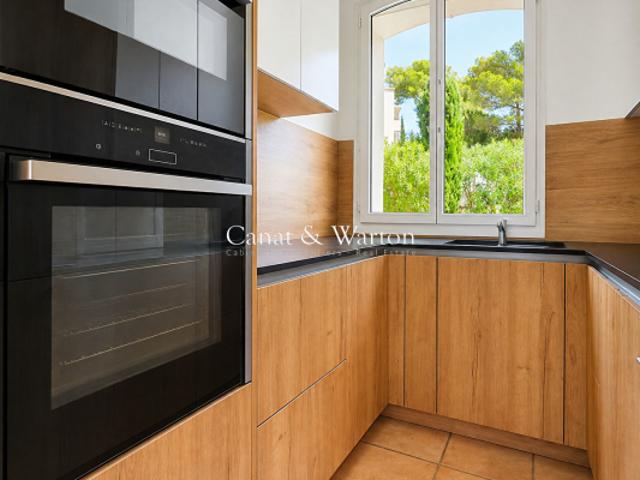 Appartement vente à Arrondissement de Draguignan, Saint-raphaël
