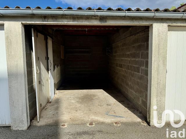Garage vente à Nantes, Rezé