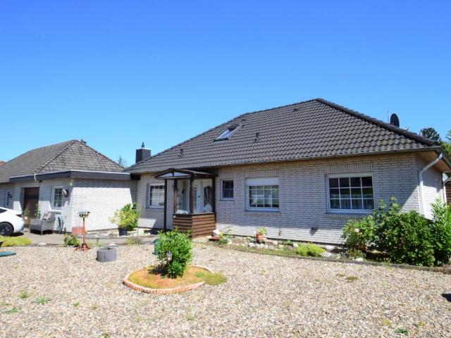 Bungalow kaufen in Hahnentange, Rhauderfehn