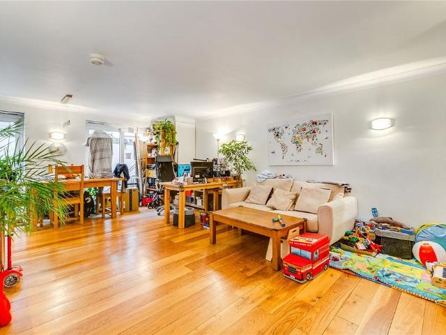 House for rent in Islington, Greater London