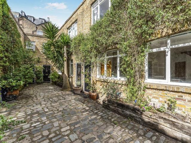 House for rent in Islington, Greater London