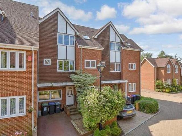 House for sale in Harbledown, Canterbury