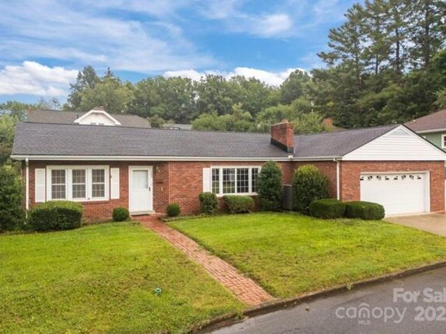House for sale in Canton