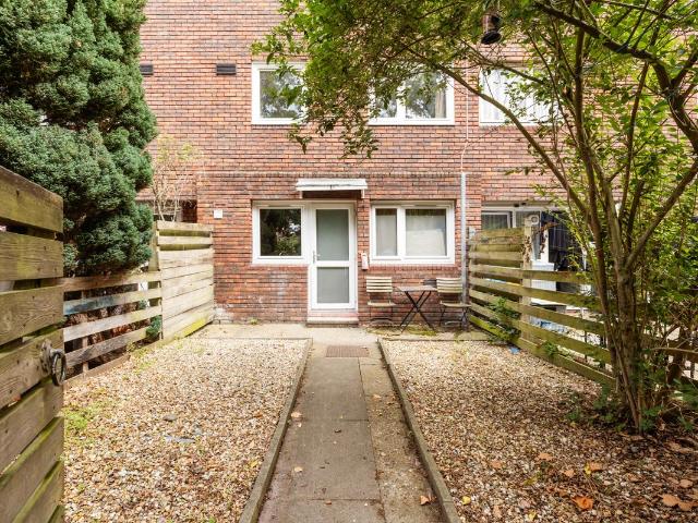 House for rent in Locksley Estate, Limehouse