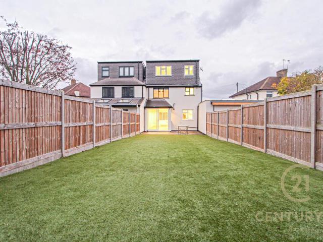 House for rent in Hook, Greater London