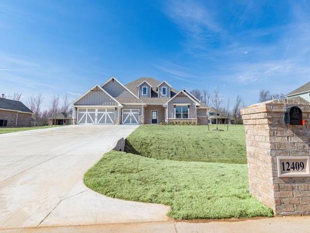 House for sale in Yukon, Oklahoma