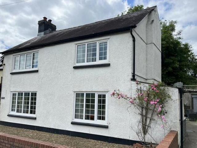 House for sale in Llandeilo, Wales