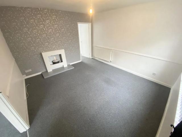 Room for rent in Pontyclun, Wales