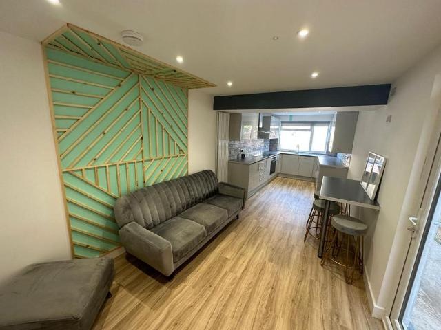 House for rent in Nangreaves, Wales