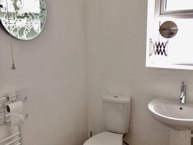 House for rent in Nangreaves, Wales